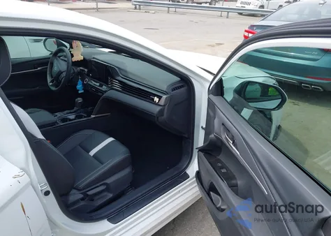 2025 Toyota Camry Se from USA, damaged, VIN 4T1DAACK0SU076570